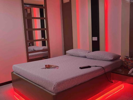Hotel Sogo Quirino Motor Drive Inn - Tap to explore photos