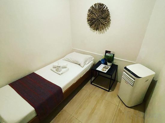 Airport Hostel Manila Room Type - Single Shared Lower