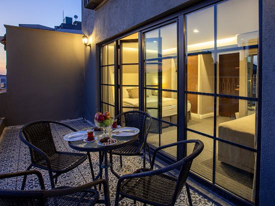 Aston Hotel Taksim - Tap to explore photos
