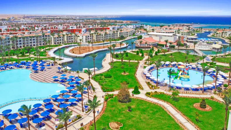 Pickalbatros Dana Beach Resort - Aqua Park