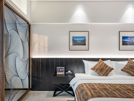 Lianjie Hotel Room Type - Executive Queen Room