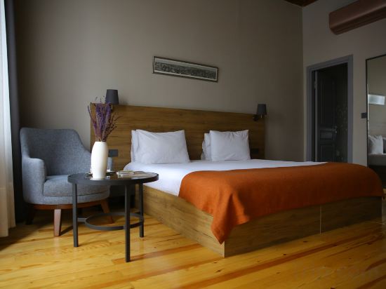 ROCO Beyoglu Room Type - Deluxe Double Or Twin Room