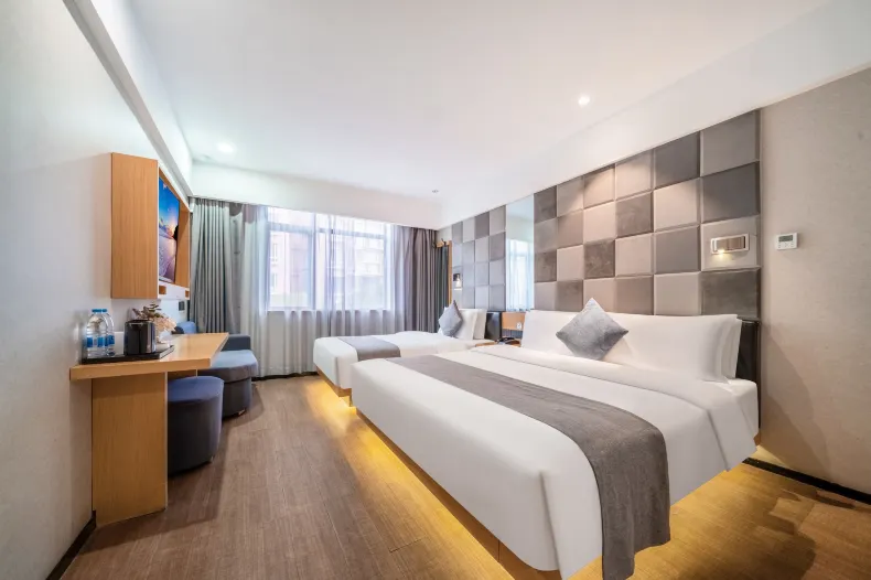 Zhishang Hotel (Shanghai Xinhua Hospital Jiangpu Road Subway Station)