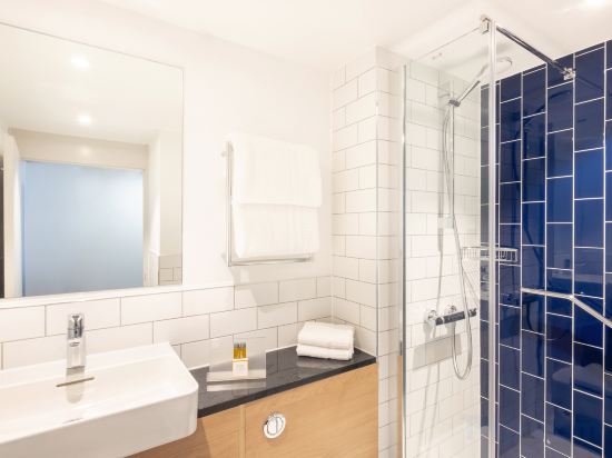 Holiday Inn LEICESTER Room Type - Standard Super King Room