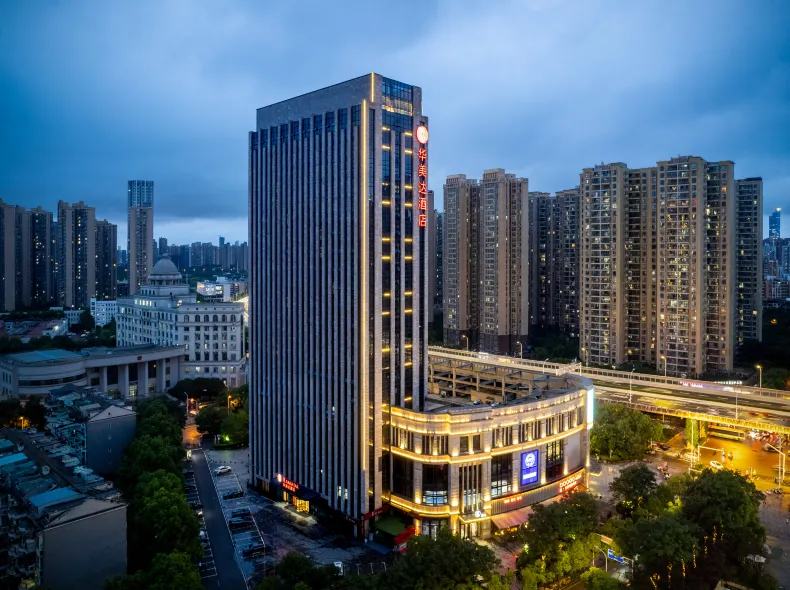 Wyndham Ramada Hotel (Wuhan Hanyang Railway Station, China International Expo Center Branch)