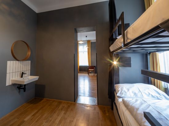 Czech Inn Room Type - Bunk Bed in 12-Bed Female Dormitory