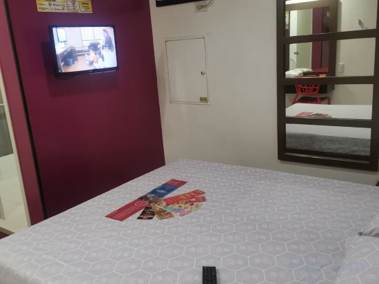 Hotel Sogo Tarlac Room Type - Deluxe Room
