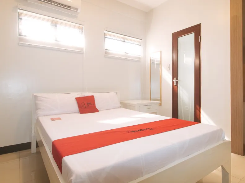 RedDoorz @ MGP Apartelle Near Espana