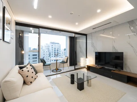 Le Collective Gangnam SAC Signity