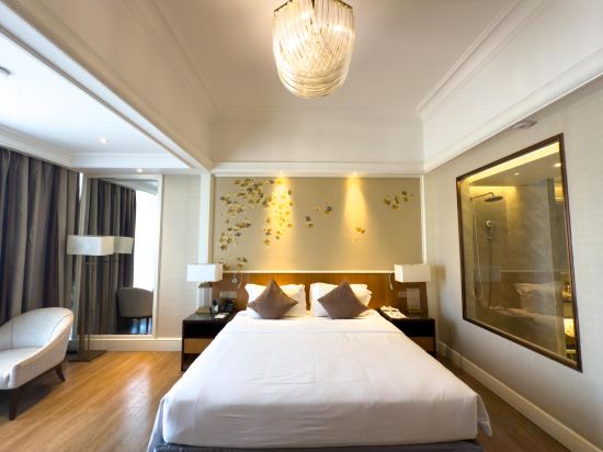 Ming Guan Hotel Room Type - Deluxe King