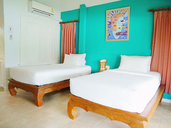 Bayview Resort Phi Phi Island - Beach Front Resort Room Type - Superior Villa