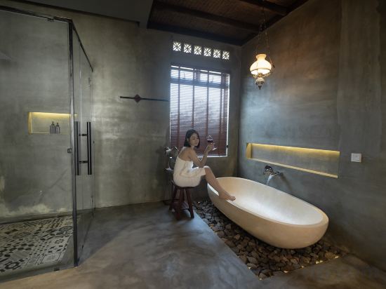 Le Chanthou Boutique Room Type - Premier Suite