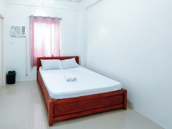 RedDoorz at Elton Guesthouse