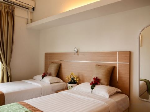 One-Stop Residence Hotel & Office Room Type - Middle Room (Shared Bathroom, Co-living)