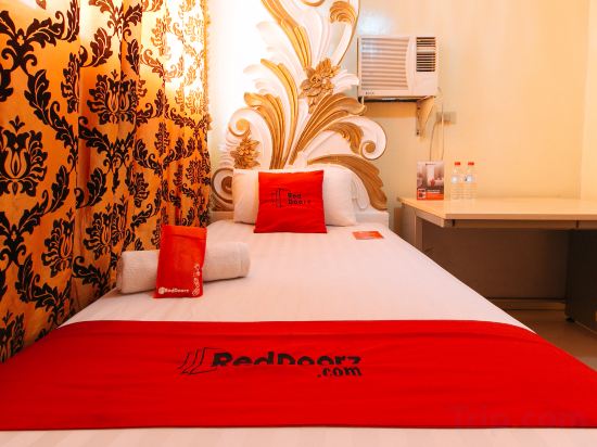 RedDoorz @ Manila Venetian Hotel - Tap to explore photos