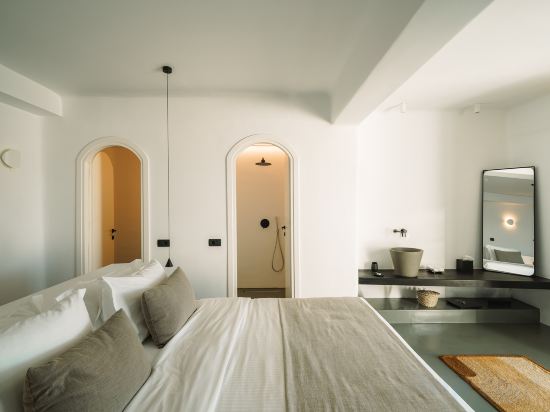 Santonero Room Type - Two Bedroom Villa With Infinity Pool And Hot Tub Santonero Room Type - Two Bedroom Villa With Infinity Pool And Hot Tub