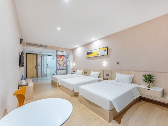 RaoDu Hotel Room Type - Light Luxury Triple Room