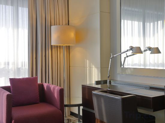 The Westin City Centre Bahrain - Tap to explore photos
