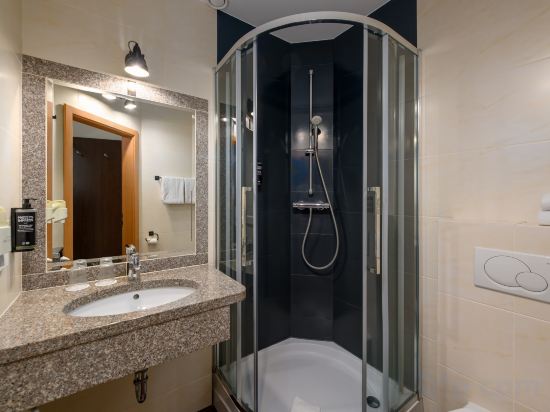 ibis Styles Dortmund West - Tap to explore photos
