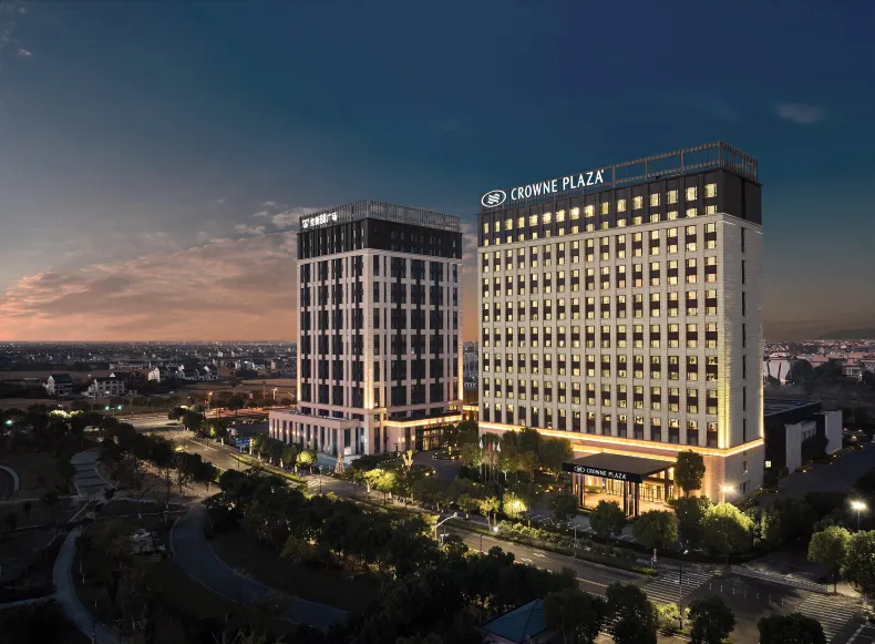 상하이 진산 크라운 플라자 호텔