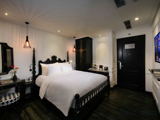 JM Marvel Hotel & Spa Room Type - JM Marvel Balcony Room JM Marvel Hotel & Spa Room Type - JM Marvel Balcony Room