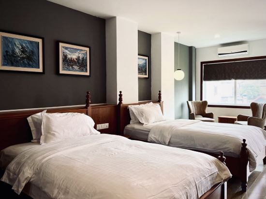 Point Boutique Hotel Room Type - Suite Twin Bed