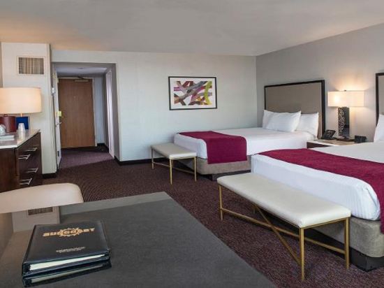 Suncoast Hotel and Casino Room Type - Golf View 2 Queens
