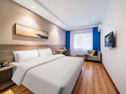 7Days Inn Hotel (Chongqing Hechuan Jiuchang Road Pedestrian Street)