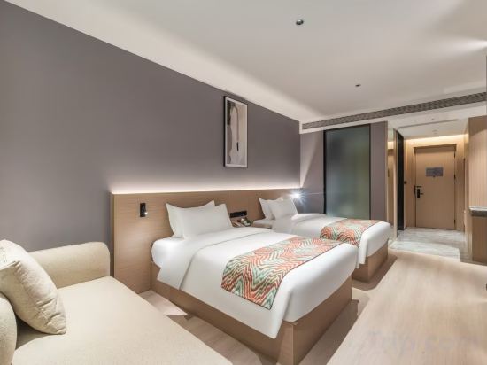 Lianjie Hotel Room Type - Elegant Windowless Scenic Twin Room
