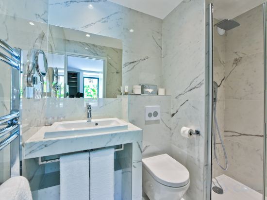 Hotel La Villa Port d Antibes & Spa - Tap to explore photos