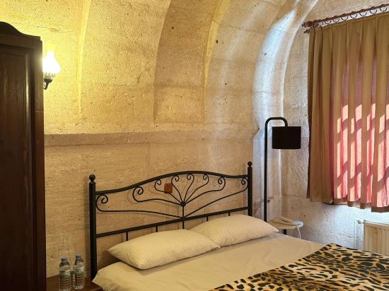 Nature Park Cave Hotel Room Type - Double Arch Room