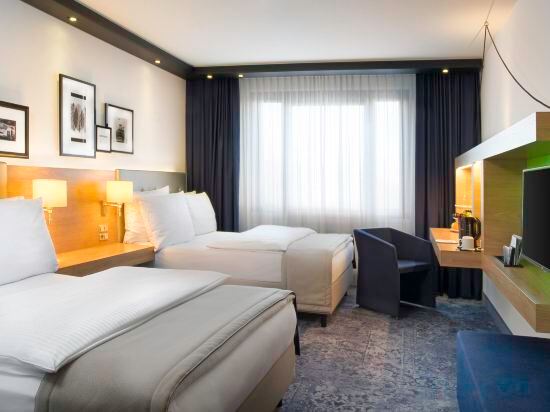 Holiday Inn STUTTGART Room Type - Two Double Room