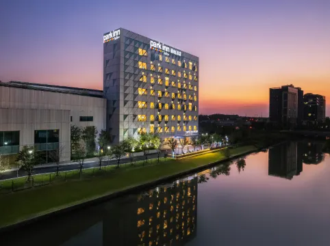 Park Hotel (Shanghai Hongqiao Transportation Hub Outlet)