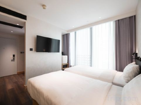 Harbour Bay Hotel Room Type - Signature Deluxe Twin Room