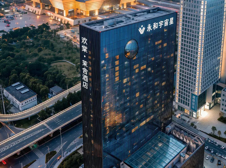 Huantang Moshe Hotel (Zhengzhou High-speed Railway East Station)