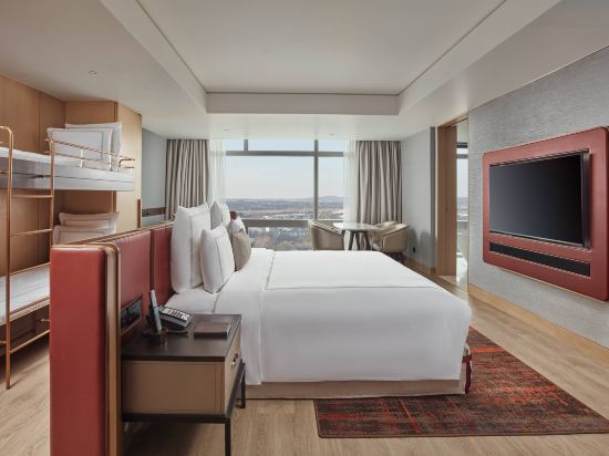 Swissotel Clark Philippines Room Type - Swiss Family Suite with One King and One Bunk Bed