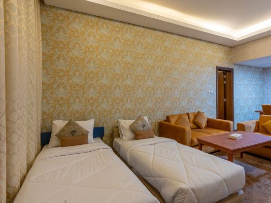 Tamr Inn Hotel Room Type - Family Suite Twin