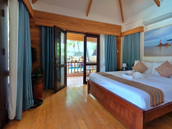 White Villas Resort Room Type - Executive Sea View Room White Villas Resort Room Type - Executive Sea View Room