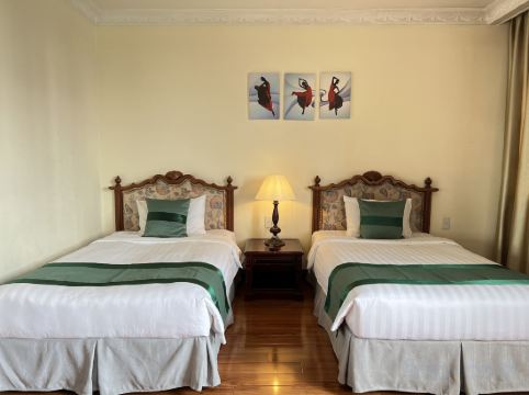 Riverside Hotel Saigon Room Type - Deluxe