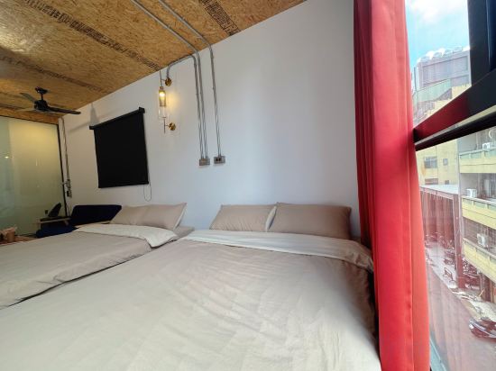 K.GOLD HOSTEL Room Type - Standard Quadruple Room