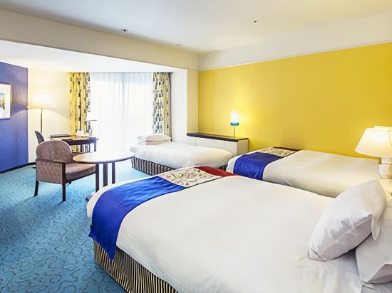 Kobe Portopia Hotel Room Type - South Building South Resort Floor Triple Room