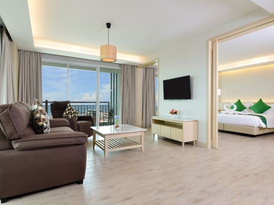 Hisea Huahin Hotel - Tap to explore photos
