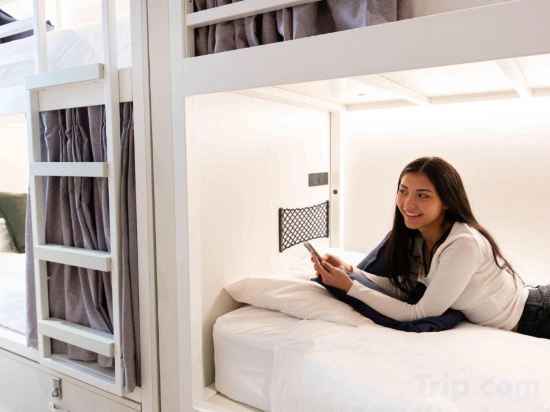 Little Drifter Melbourne Room Type - Bed in Superior 8 Bed Ensuite Dorm