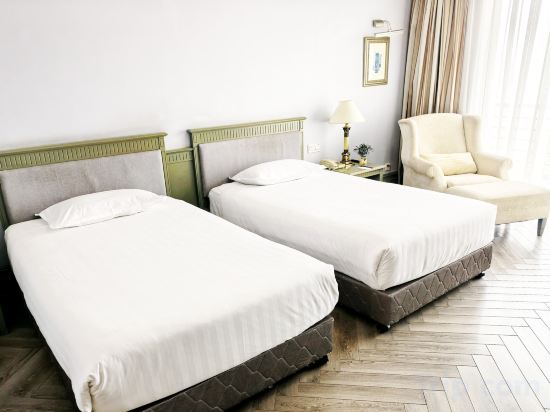 Beijing Sky-Line Resort Room Type - Deluxe 2-bed Room