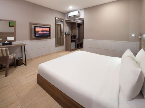 Viet Lotus Saigon Hotel Room Type - Deluxe Room