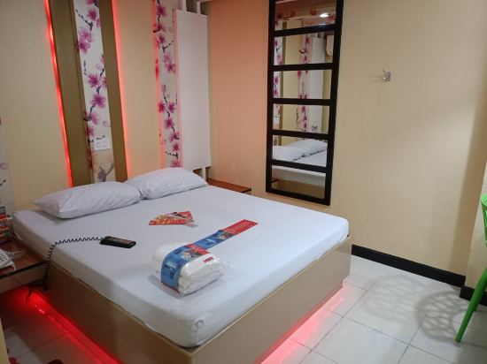 Hotel Sogo Yabut - Tap to explore photos