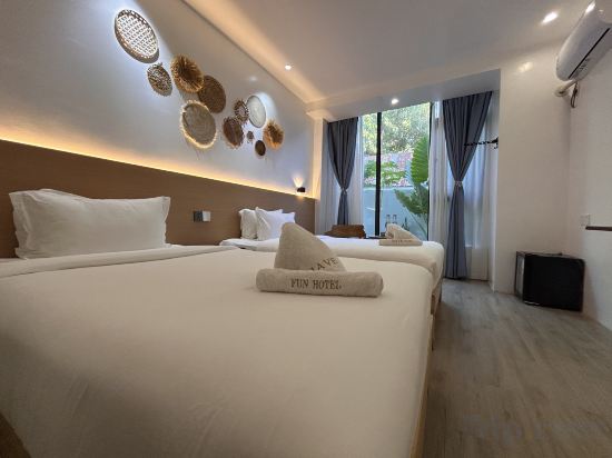 Fun Hotel Room Type - Twin Deluxe Executive(near Alona Mcdonald's)