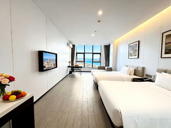 Oriental Hotel Room Type - Executive Twin Room with View