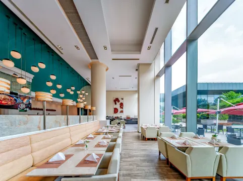 Holiday Inn Shanghai Pudong Kangqiao by IHG