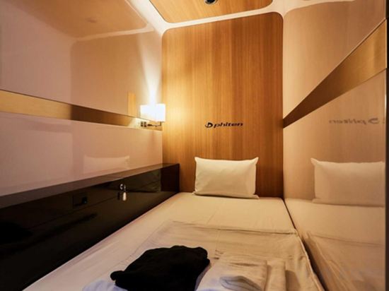First Cabin Nishi Umeda - Tap to explore photos